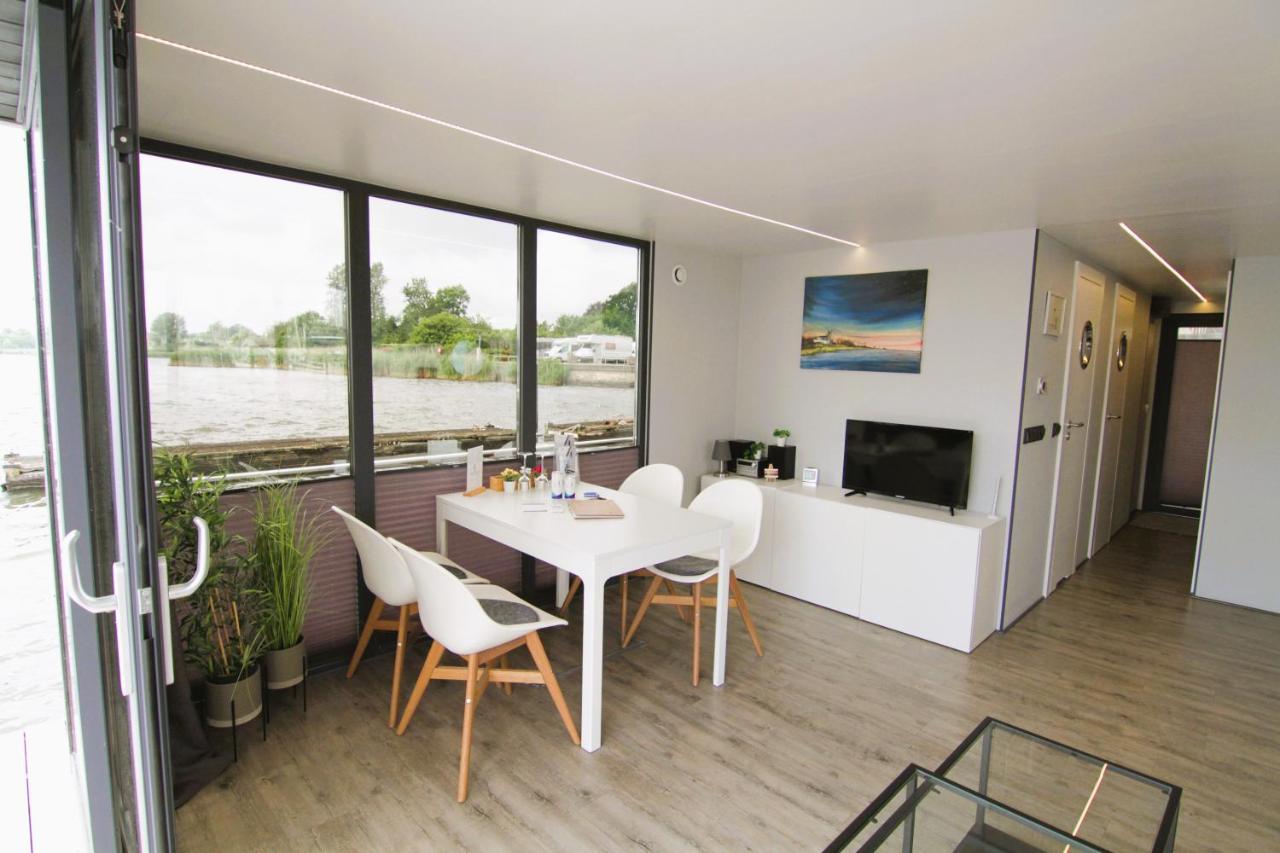 Hausboot Fjord Nordstern Mit Dachterrasse In Schleswig Hotel Luaran gambar