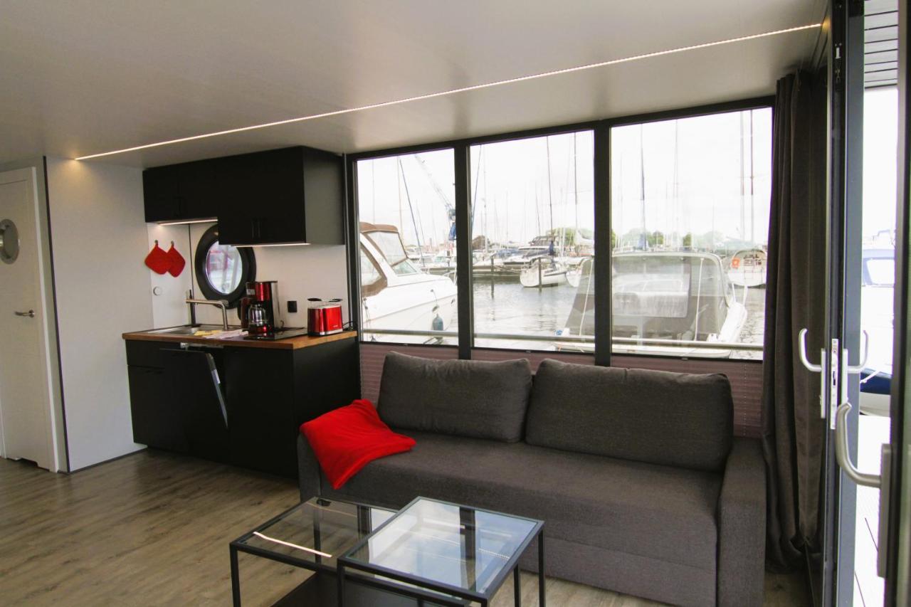 Hausboot Fjord Nordstern Mit Dachterrasse In Schleswig Hotel Luaran gambar